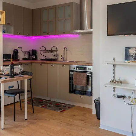 Lejlighed Charming With Parking - 5min To The Burgas City
