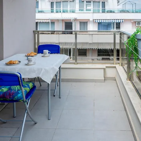 Lejlighed Charming With Parking - 5min To The Burgas City