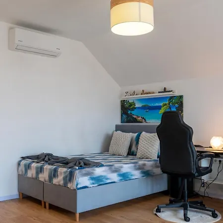 Charming With Parking - 5min To The Lejlighed Burgas City